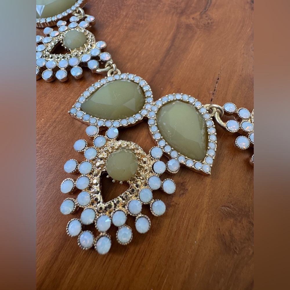 Elegant Gold, Green & White Statement Necklace - Picture 6 of 12